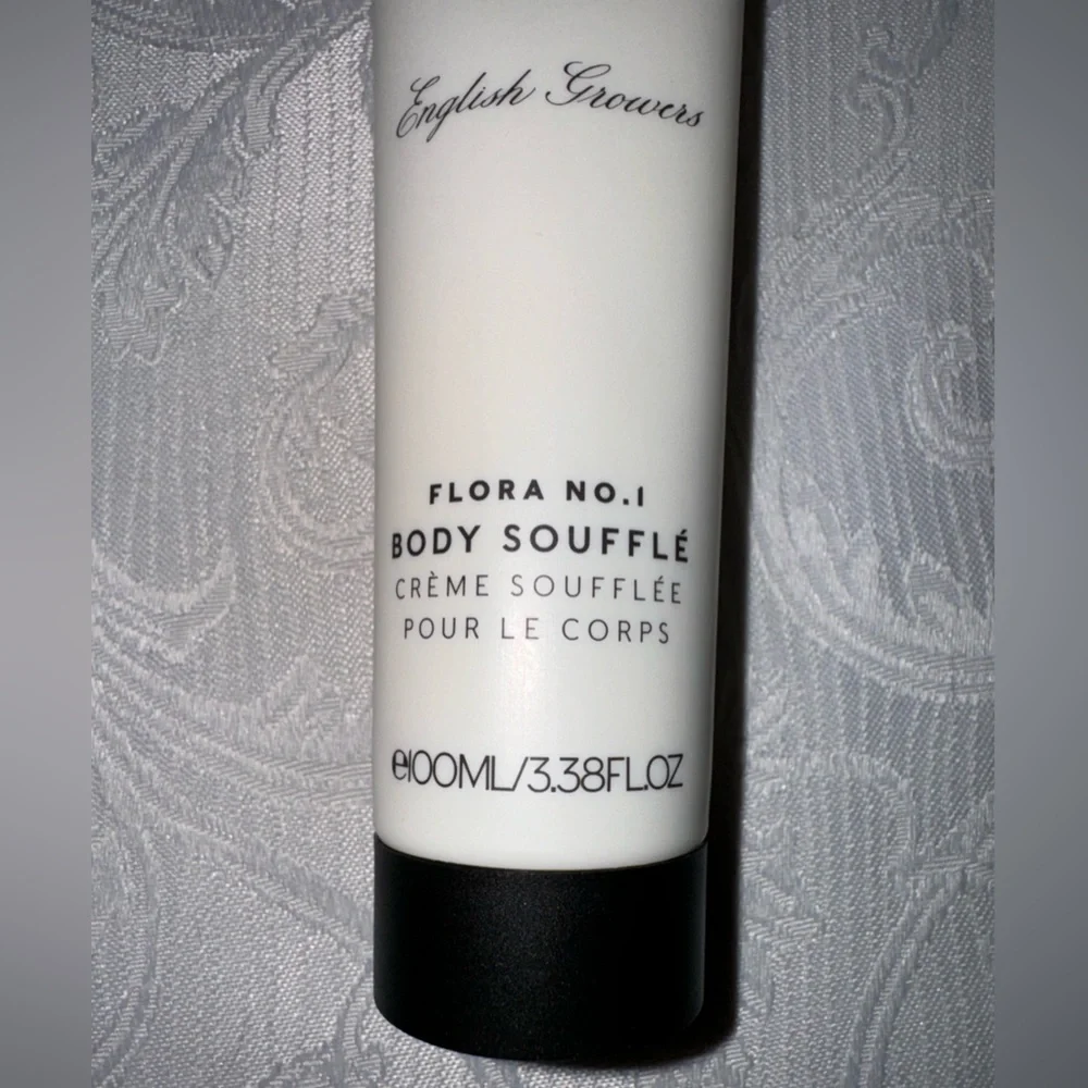 MITCHELL AND PEACH
English Growers
FLORA NO.I
BODY SOUFFLÉ
100 ML / 3.38 FL.OZ. - Picture 4 of 10